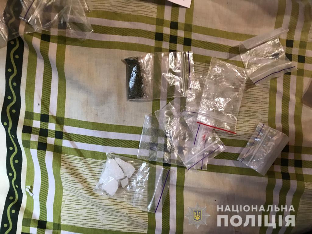 В Днепре полиция задержала наркоторговца метадоном (ФОТО, ВИДЕО) - рис. 2