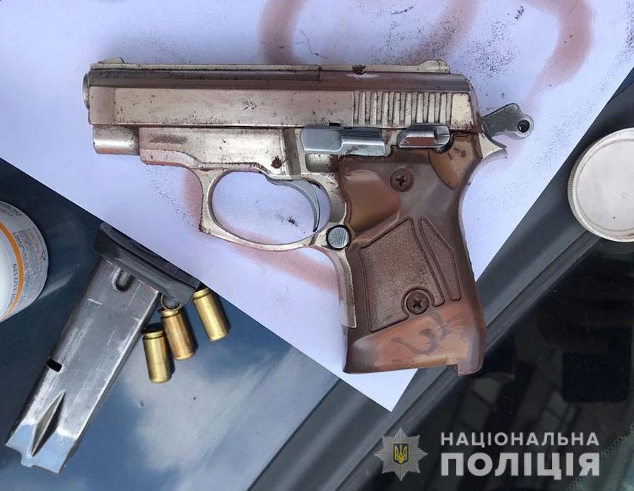 В Днепре полиция задержала преступников, которые грабили магазины