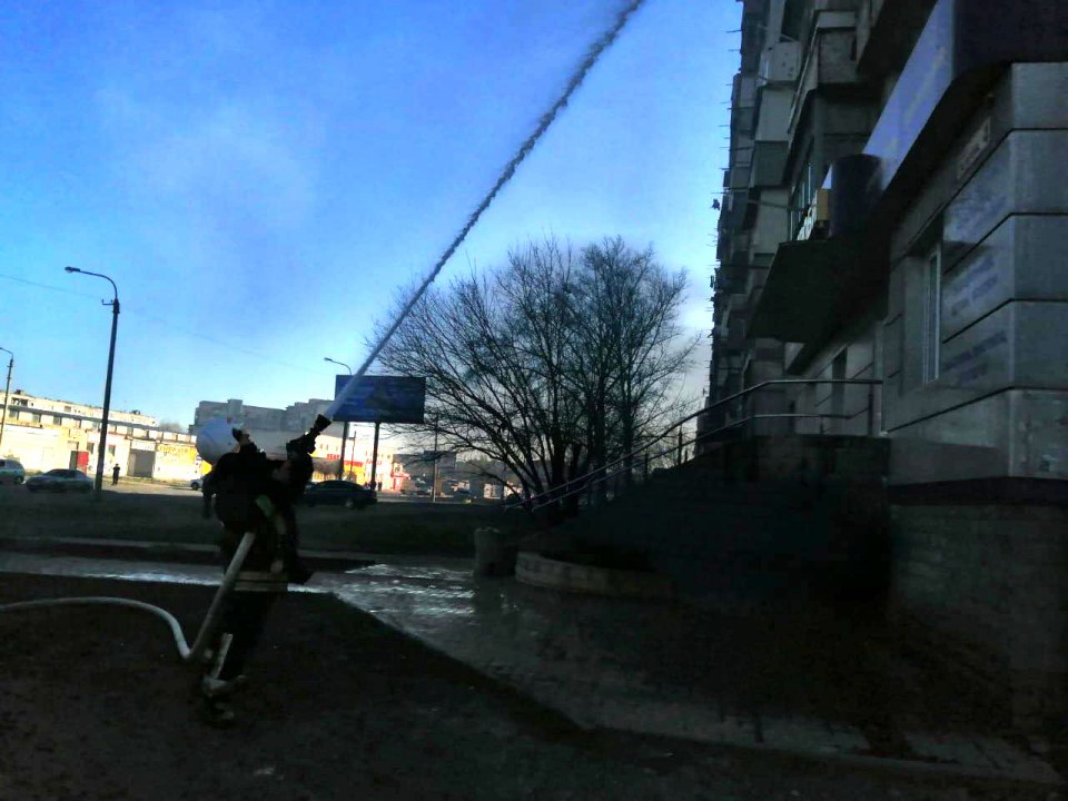 Под Днепром горела квартира в многоэтажном доме: есть пострадавшие