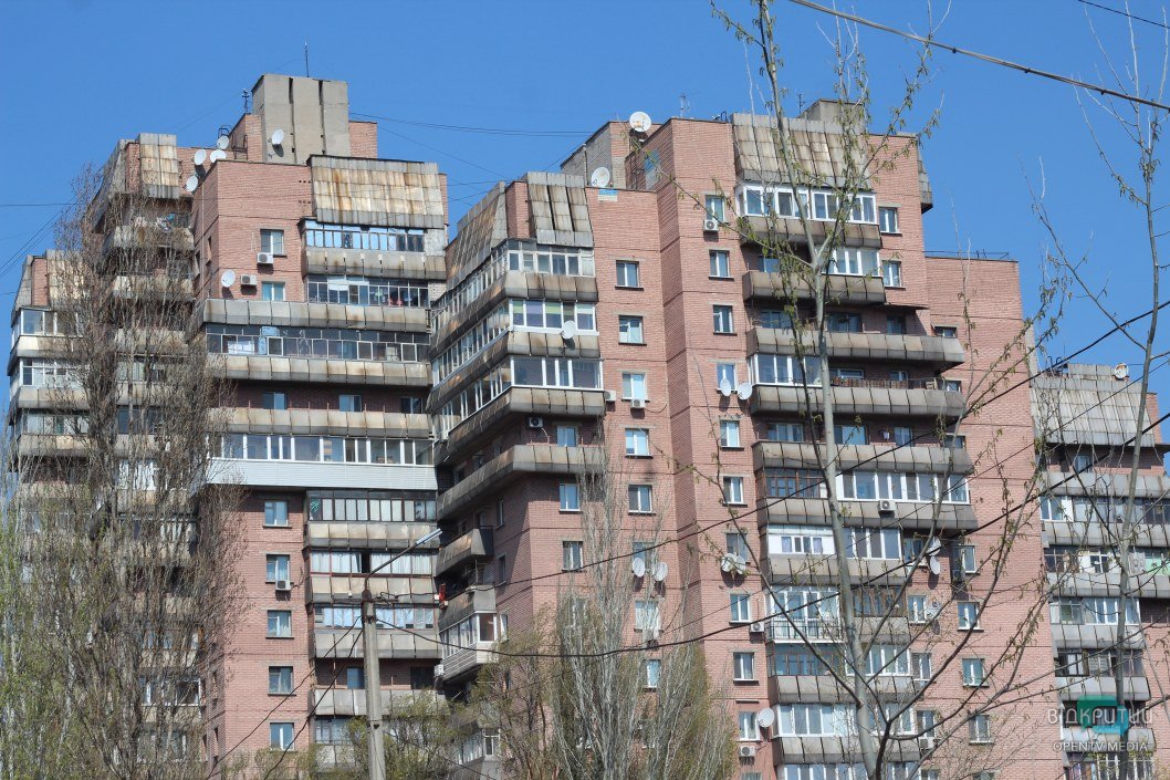 Как выглядят портреты голливудских кумиров на Красном Камне в Днепре (ФОТО) - рис. 1