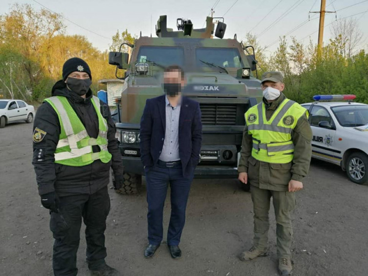 Под Днепром из города пытались убежать люди, которые контактировали с больным на COVID-19