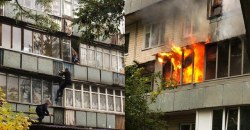 Под Днепром ночью горел многоквартирный дом (ФОТО) - рис. 11