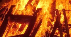 В Днепре на Шинной горело здание со стройматериалами - рис. 19