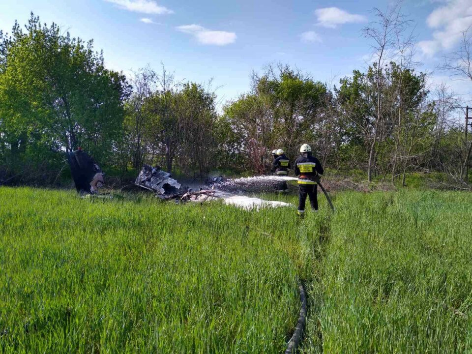Есть погибшие: на окраине Днепра разбился самолёт (ФОТО) - рис. 3