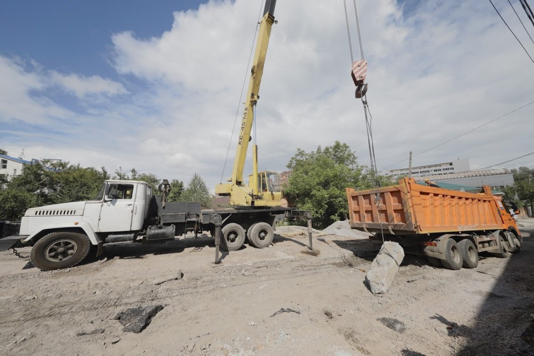 Ремонт Крестьянского спуска в Днепре: появится огражденный тротуар и новые ливневки (ФОТО) - рис. 3