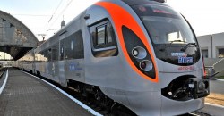 Укрзалізниця открыла продажу билетов еще на 12 поездов по Украине - рис. 8