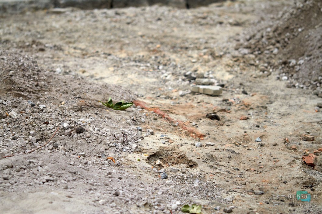 В центре Днепра нашли тротуар 100-летней давности