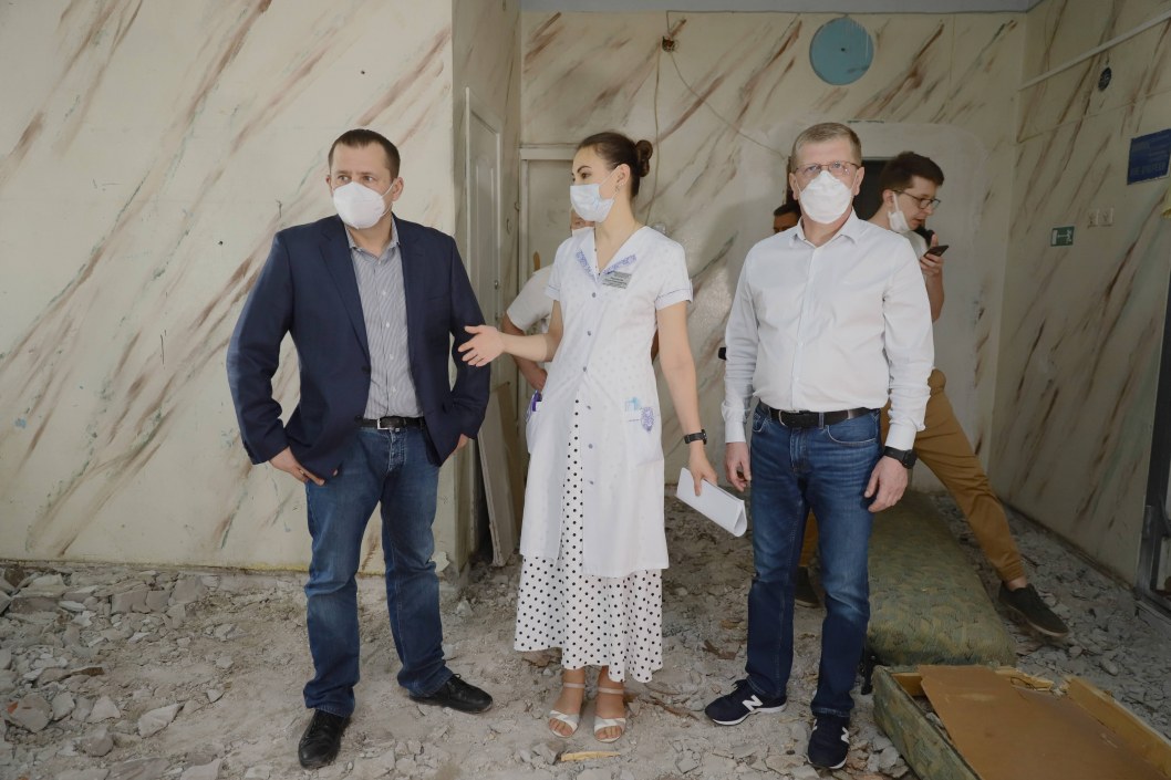 Борис Филатов проверил ремонт в медицинских центрах Днепра - рис. 3