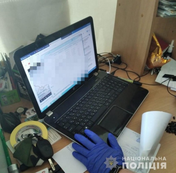 В Павлограде полиция задержала мужчин, которые снимали порно со своим участием