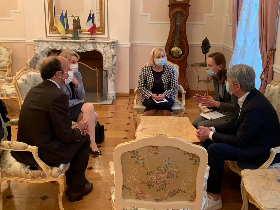 Наши в Париже: министр культуры Ткаченко встретился с президентом Версаля - рис. 1