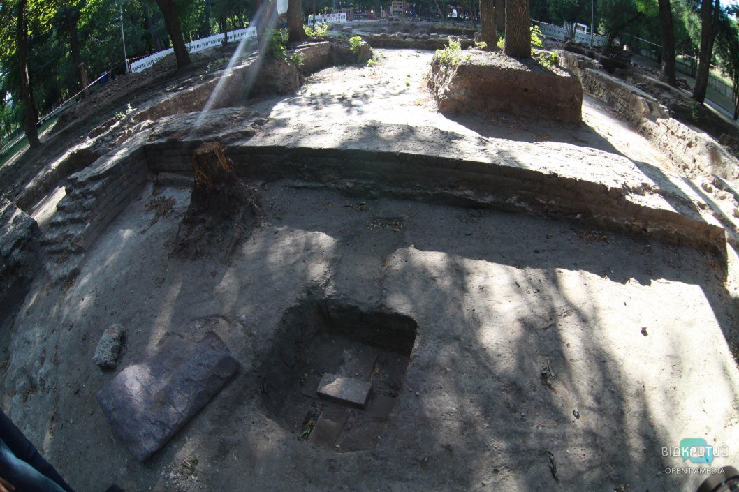 Поиски останков Александра Поля в Днепре: археологи вскроют еще несколько могил (ФОТОРЕПОРТАЖ) - рис. 13