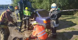 В Кривом Роге легковушка въехала в электроопору: водитель погиб на месте - рис. 13