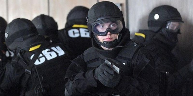В госорганах Днепра СБУ проводит обыски и изъятие документов - рис. 1
