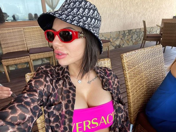 Анна Алхим назвала Путина красавчиком