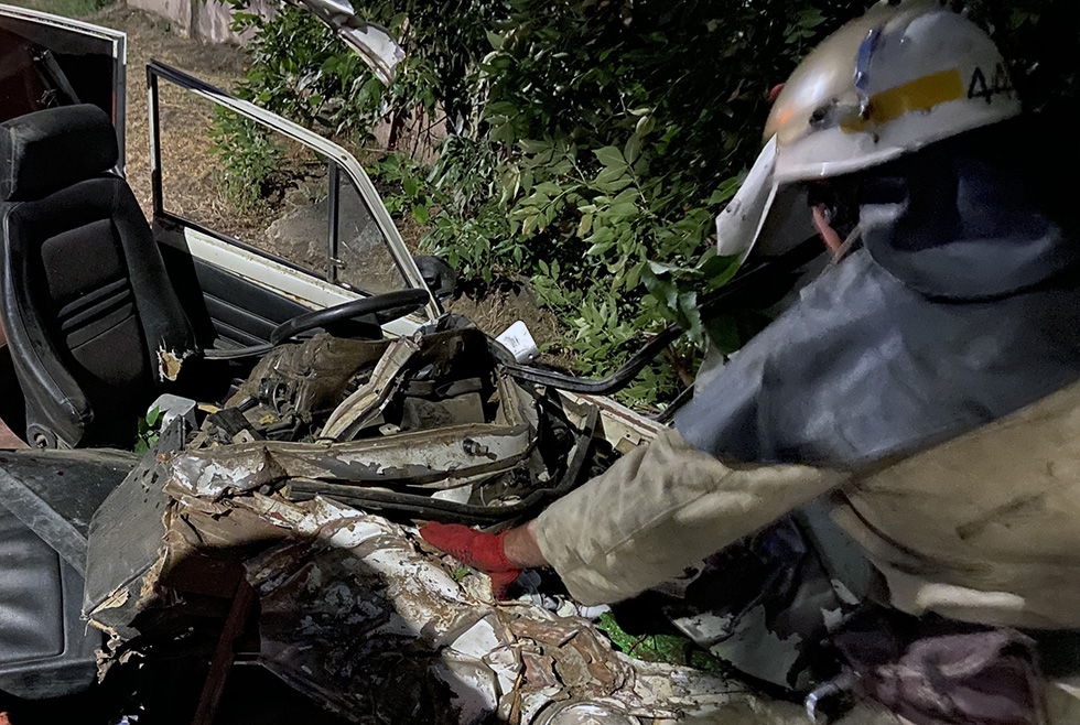 Под Днепром произошло страшное ДТП: водитель в больнице, пассажир погиб