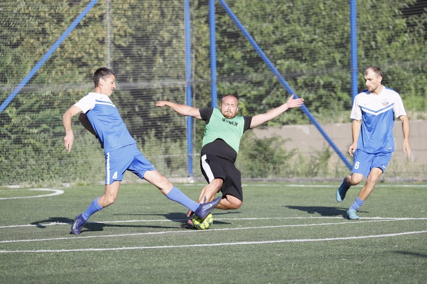 Коммунальщики Днепра сыграли в футбол: узнай, кто выиграл