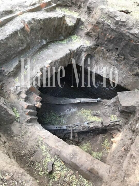 В Днепре в Севастопольском парке нашли склеп с двумя скелетами - рис. 2