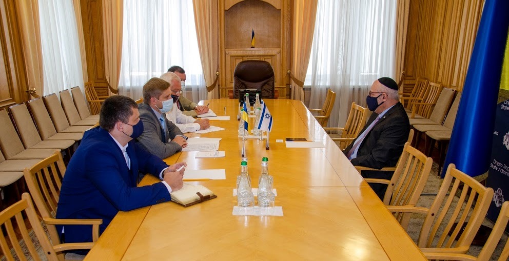 В Днепре посол Израиля встретился с губернатором Бондаренко: что обсуждали - рис. 1
