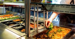 Никакого шведского стола: министр здравоохранения рассказал, как будут работать столовые в школах - рис. 4