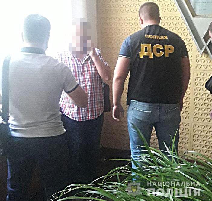 В Днепре на взятке задержали ректора университета (ФОТО) - рис. 2