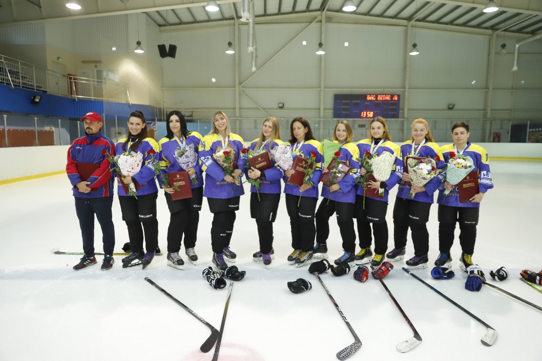 В Днепре наградили женскую команду по хоккею (ФОТО) - рис. 2