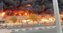 На одном из крупнейших рынков ОАЭ вспыхнул сильный пожар (ФОТО, ВИДЕО) - рис. 17