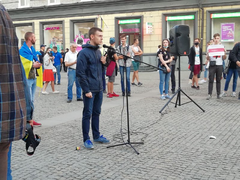"Жыве Беларусь!": в Днепре прошла акция в поддержку протестующих - рис. 8