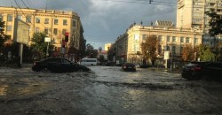 В Днепре спасатели ликвидируют последствия бури - рис. 16