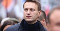 Русский оппозиционер Навальный попал в реанимацию и находится в коме - рис. 7