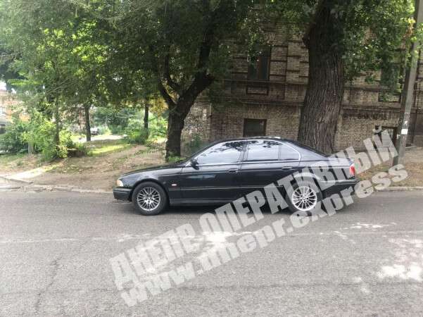 В Днепре Mazda и BMW устроили погоню после ДТП - рис. 1