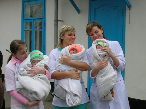 Днепропетровская область - лидер по количеству детей-сирот в стране - рис. 1