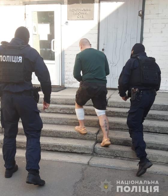 Днепровский суд арестовал подозреваемого в двойном убийстве в Никополе - рис. 1