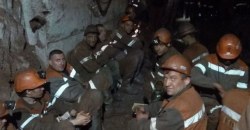 Переговоры шли пять минут: в Кривом Роге шахтеры продолжают протест - рис. 15