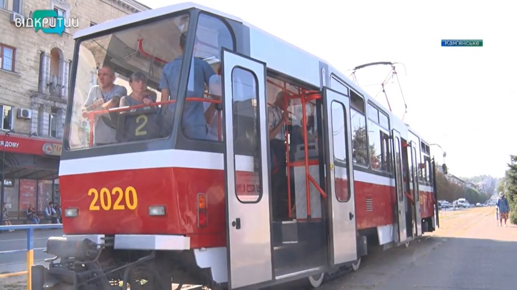 В Каменском на маршрут вышел еще один трамвай чешского производства - рис. 1