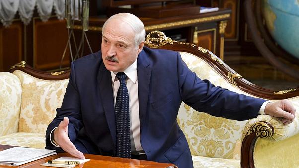 Лукашенко согласен на досрочные выборы только с одним условием - рис. 1