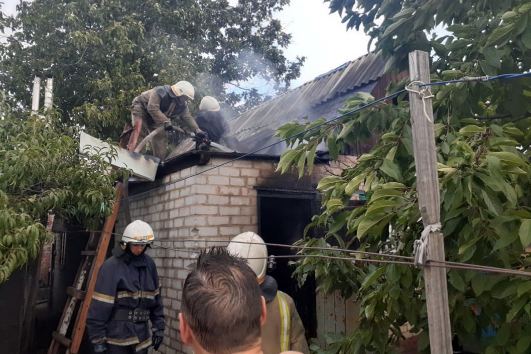 В Павлограде пожары: спасатели трижды за день выезжали на вызов - рис. 1