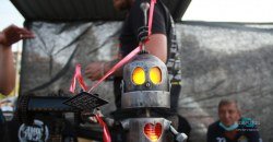 Космическая капсула и танцующий робот: как проходит KOVALfest в Днепре (ФОТО) - рис. 3