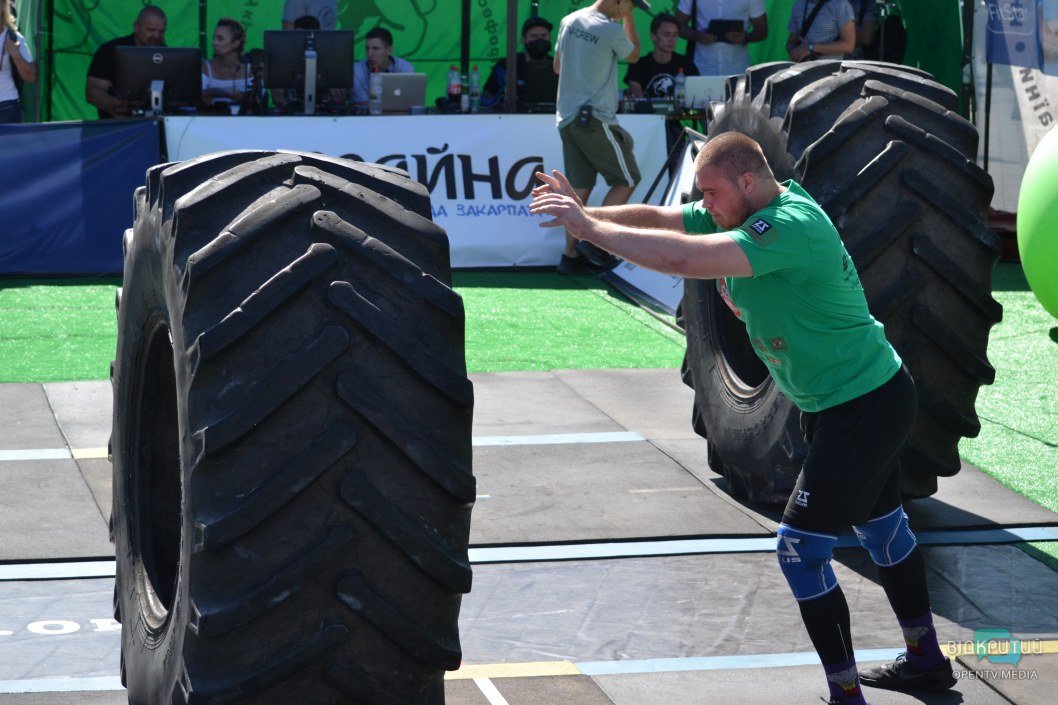 В Днепре на День города провели чемпионат Украины по стронгмену - рис. 6