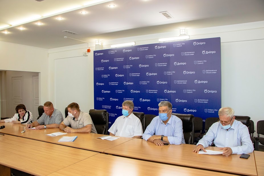 В Днепровском горсовете объяснили, как выплачиваются зарплаты медицинским работникам - рис. 5