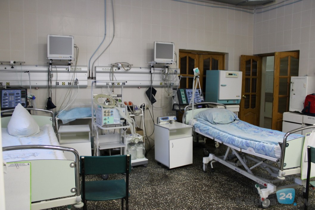 Сколько коек для больных коронавирусом еще осталось в Украине - рис. 1