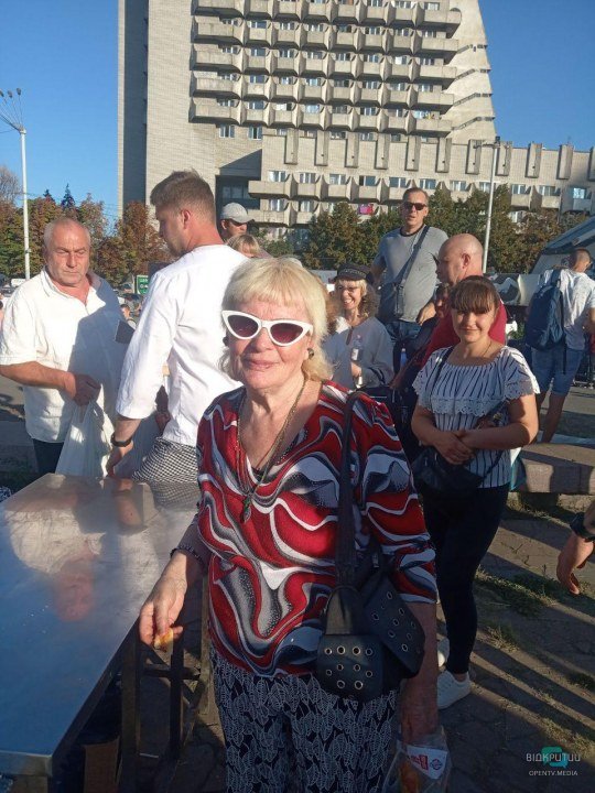 Новый рекорд: в Днепре испекли самую длинную пиццу в Украине (ФОТО) - рис. 10