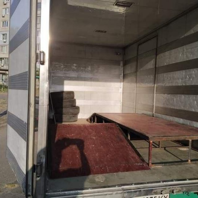 В Днепре срезали недавно установленный скейтерский трамплин - рис. 1