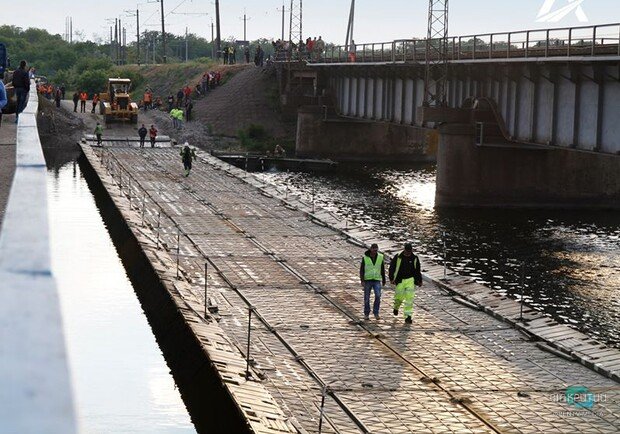 Понтонный мост возле Никополя перекроют на несколько дней - рис. 1