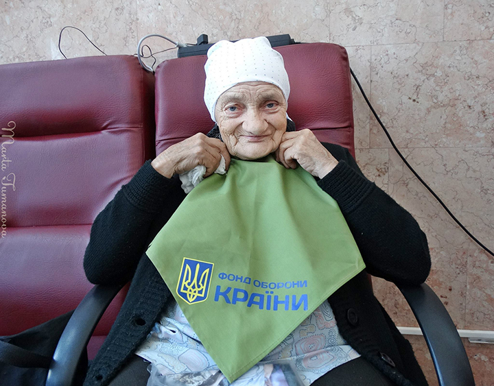 В Днепре провели в последний путь известного волонтера «бабу Люду» - рис. 2