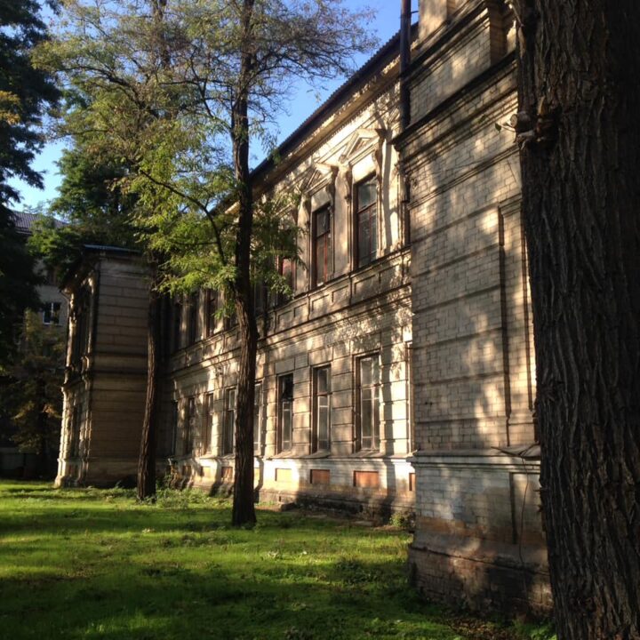 Как в Днепре выглядит старое здание екатеринославской мужской гимназии (ФОТО) - рис. 2