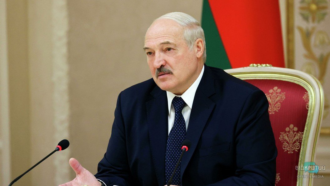 Лукашенко приказал полиции не церемониться с протестующими и "отрывать им руки" - рис. 1