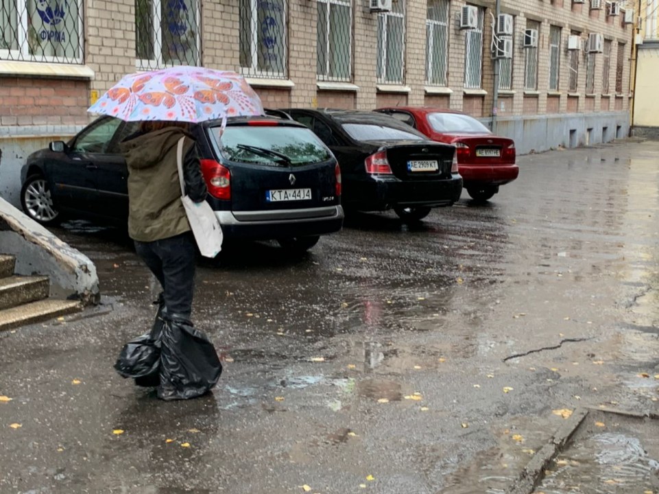 В городе потоп: сильный ливень превратил Днепр в Венецию (ФОТОРЕПОРТАЖ) - рис. 9