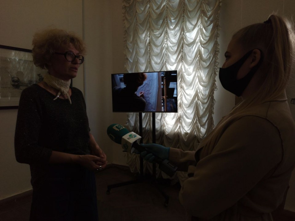 В художественном музее Днепра открылась персональная выставка художницы Оксаны Стратийчук - рис. 1