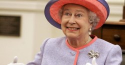 Королева Великобритании Елизавета II заказала вышиванку из Полтавщины - рис. 1