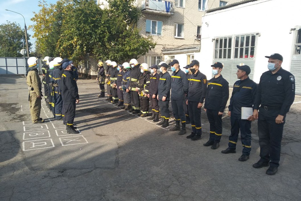 На избирательных участках Днепропетровской области работают пожарные посты - рис. 2